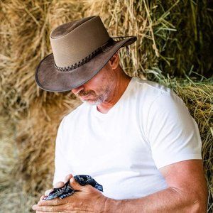 American Hat Makers 100% Leather Outback Breeze Hat Medium